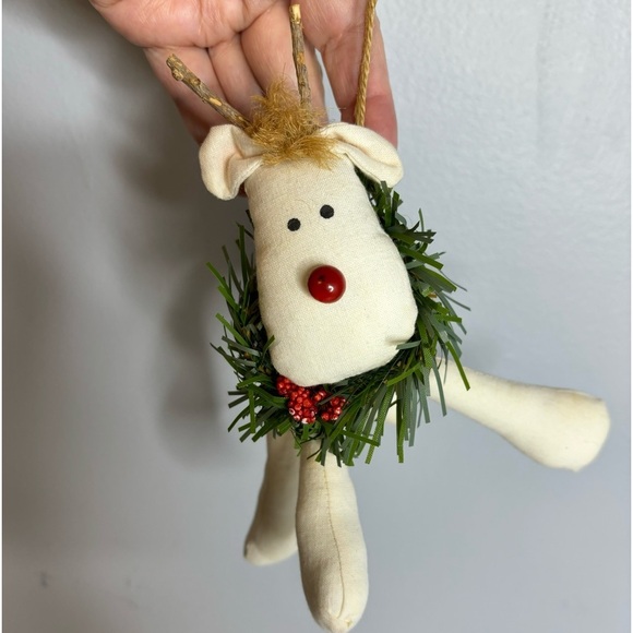 CHRISTMAS CANDLE HOLDER AND REINDEER ORNAMENT - Picture 4 of 4